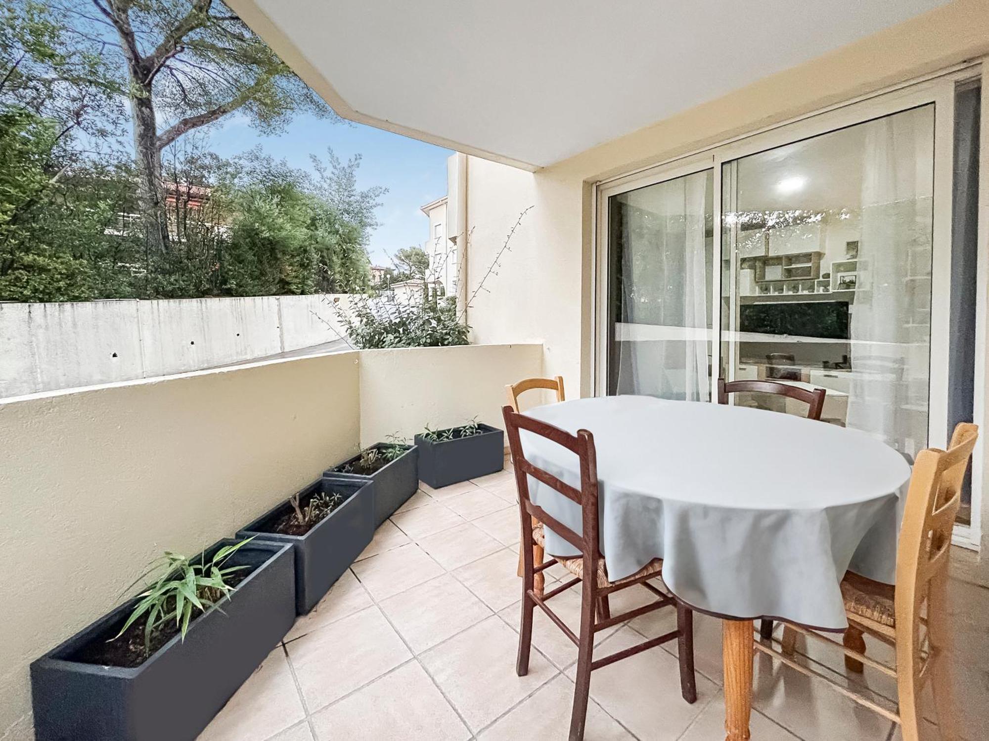 Balcon, Parking, Piscine Et Clim' A 2 Pas Du Port Santa Lucia Apartment Saint-Raphael  Bagian luar foto