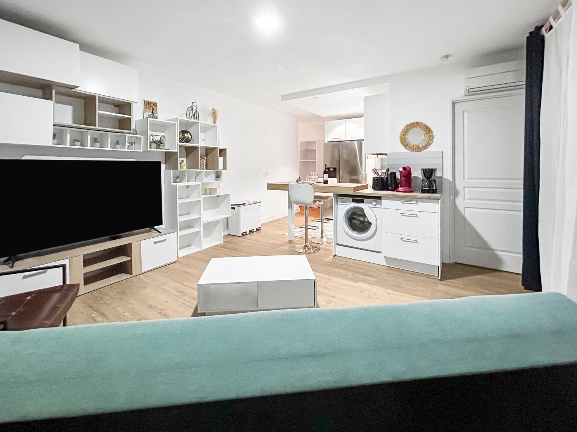 Balcon, Parking, Piscine Et Clim' A 2 Pas Du Port Santa Lucia Apartment Saint-Raphael  Bagian luar foto